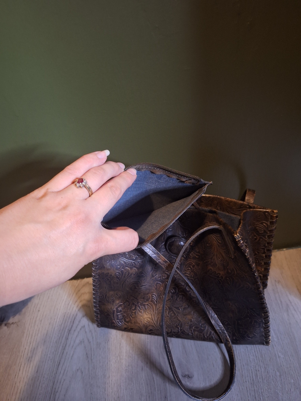 Nine West Faux Embossed Brown Leather Shoulder Bag - Picture 5 of 7
